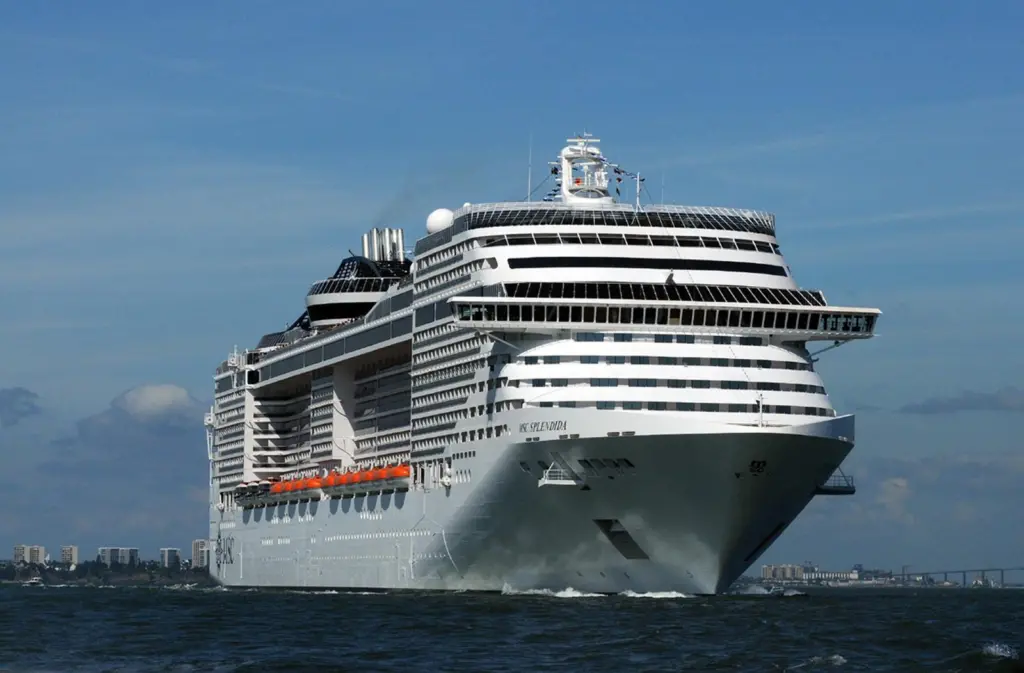 00_78902_msc-splendida_300dpi