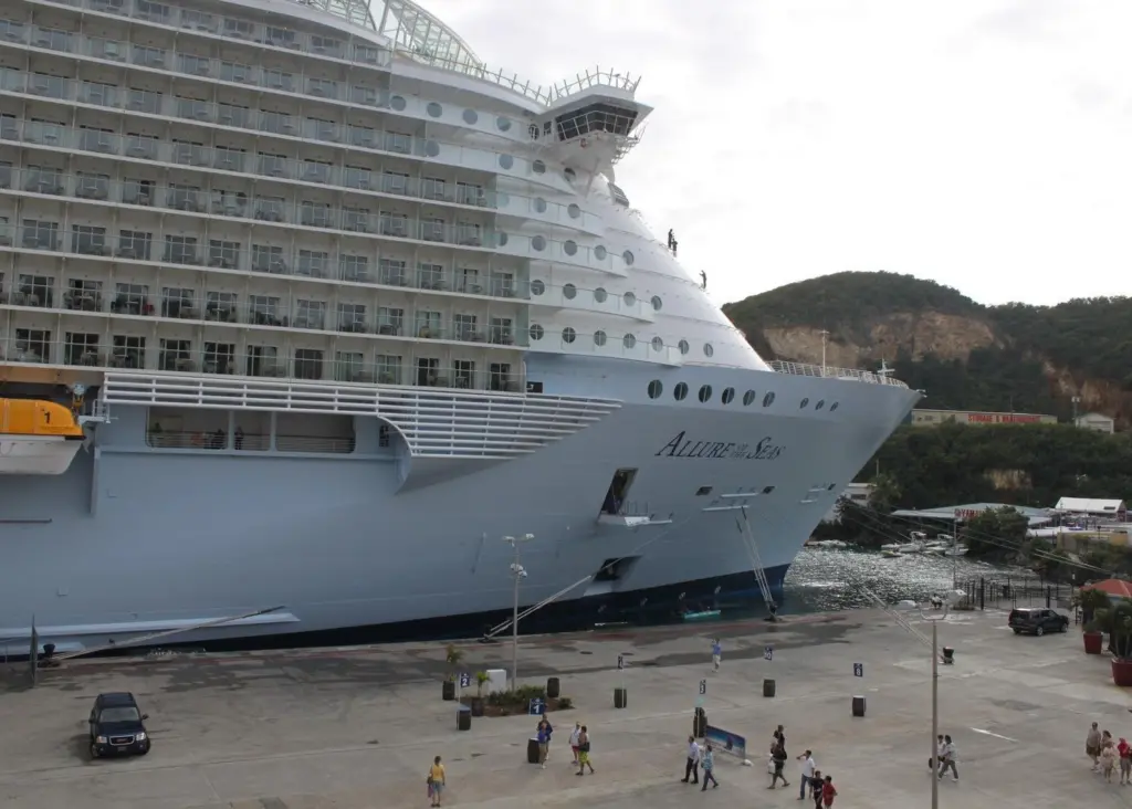 ‘Allure of the Seas’ – a disaster to a ship of this capacity could cause serious problems when evacuation is needed
