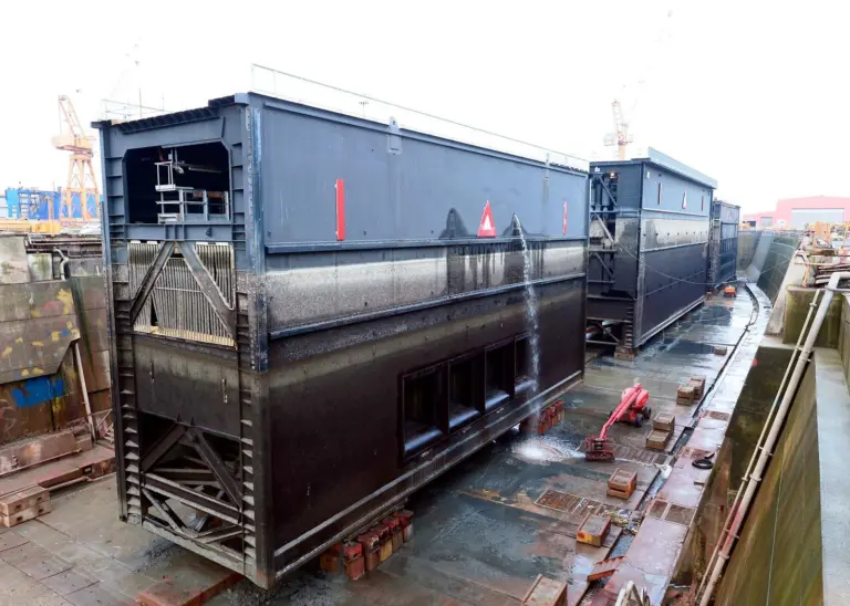 Rare lock gate overhaul at LWB.
