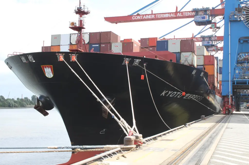 Hapag-Lloyd has achieved significant energy savings on the 8,749 teu Kyoto Express since installing spee-controlled cooling water pumps