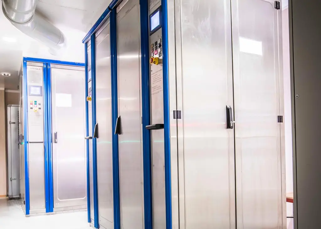 The DC Hub enables generators to run at optimal efficiency with batteries picking up any excess load
