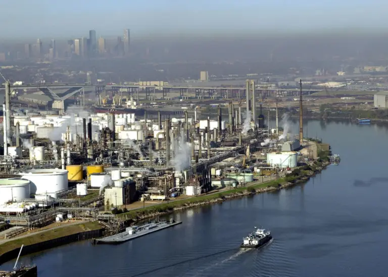 The widespread problem is likely to be the result of an upstream production or refinery issue, said VPS