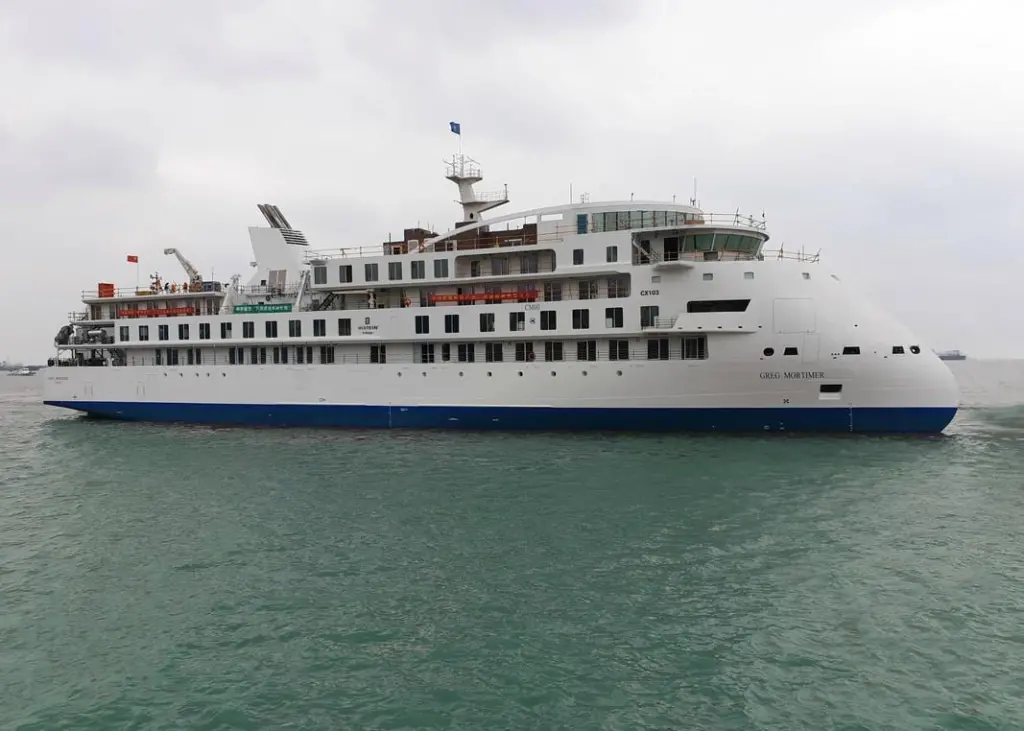 The first INFINITY-class vessel, 'GREG MORTIMER', was launched at SMHI shipyard in March 2019.