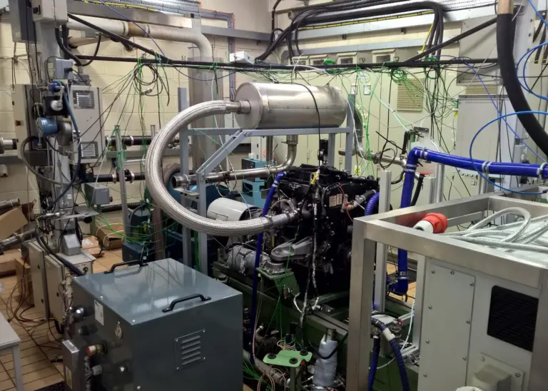 The test rig at the Institute for Advanced Automotive Propulsion Systems