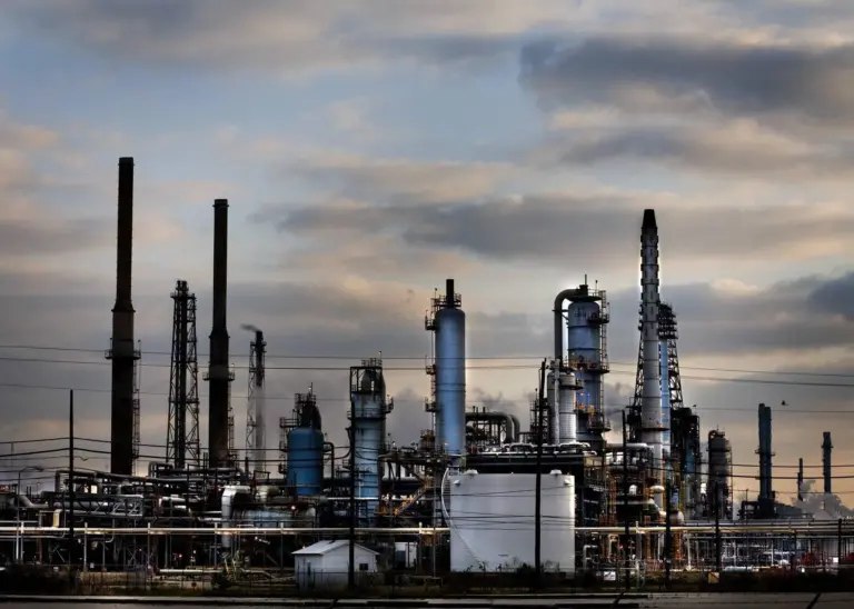 Capturing and storing carbon is one way of reducing greenhouse gas emissions Photo: Benjamin Lowy/Getty Images
