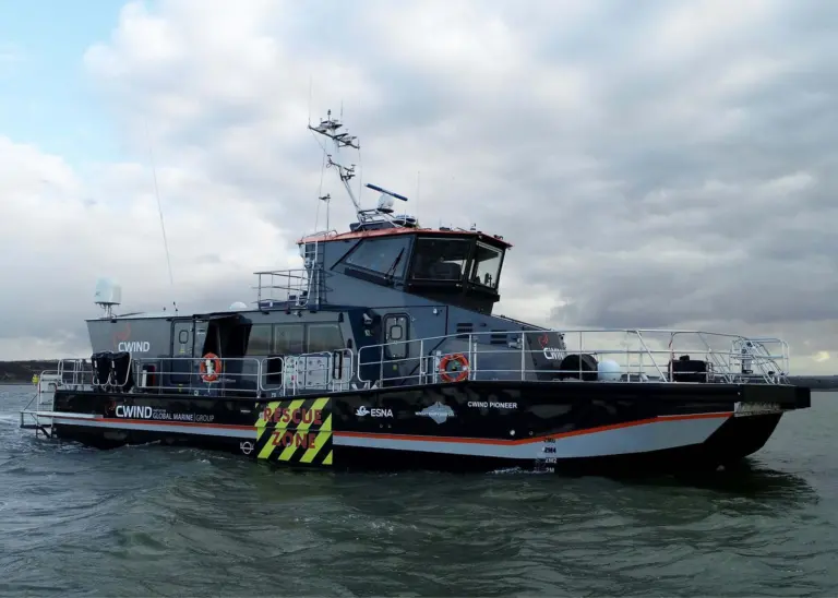 The Hybrid SES crew transfer vessel was developed in partnership with ESNA, a ship design company based in Kristiansand, Norway.