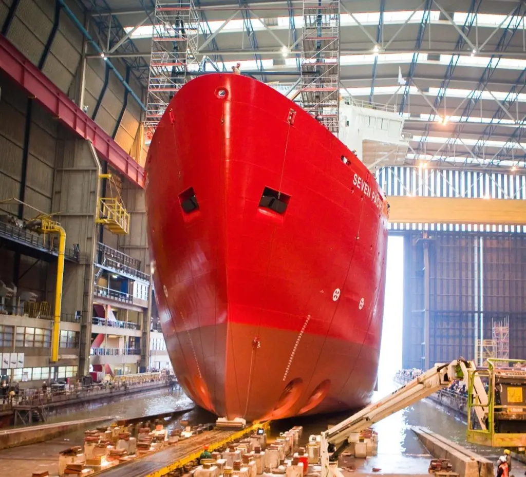 Launch of the Seven Pacific pipelay vessel at IHC Merwede shipyard