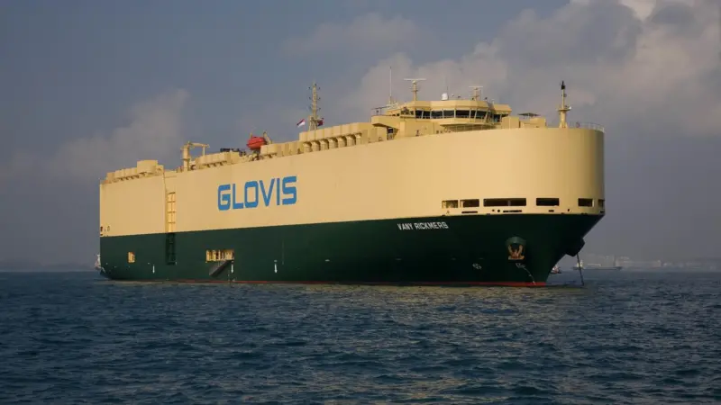 The 4,900 vehicle capacity Vany Rickmers