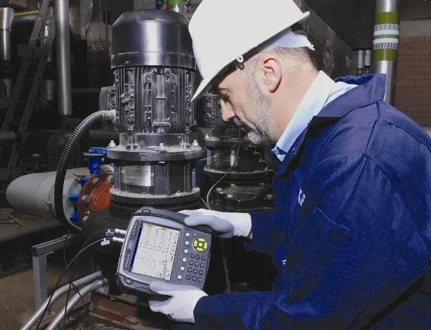 Using SKF’s latest measuring equipment