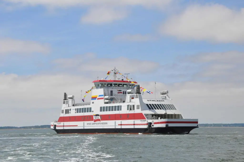 The new double-ended ‘Uthlande’ ferry