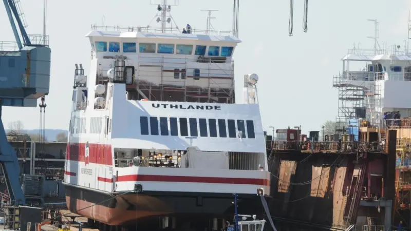 ‘Uthlande’ ready for launch at the Sietas yard