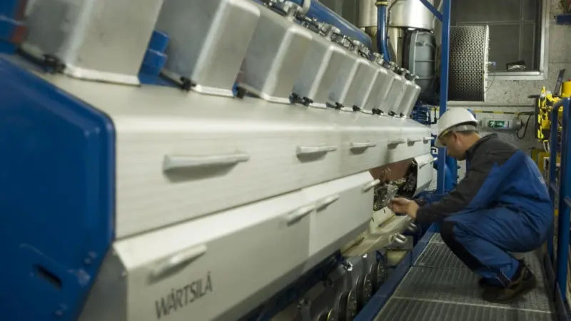 Wärtsilä 32 medium speed engine