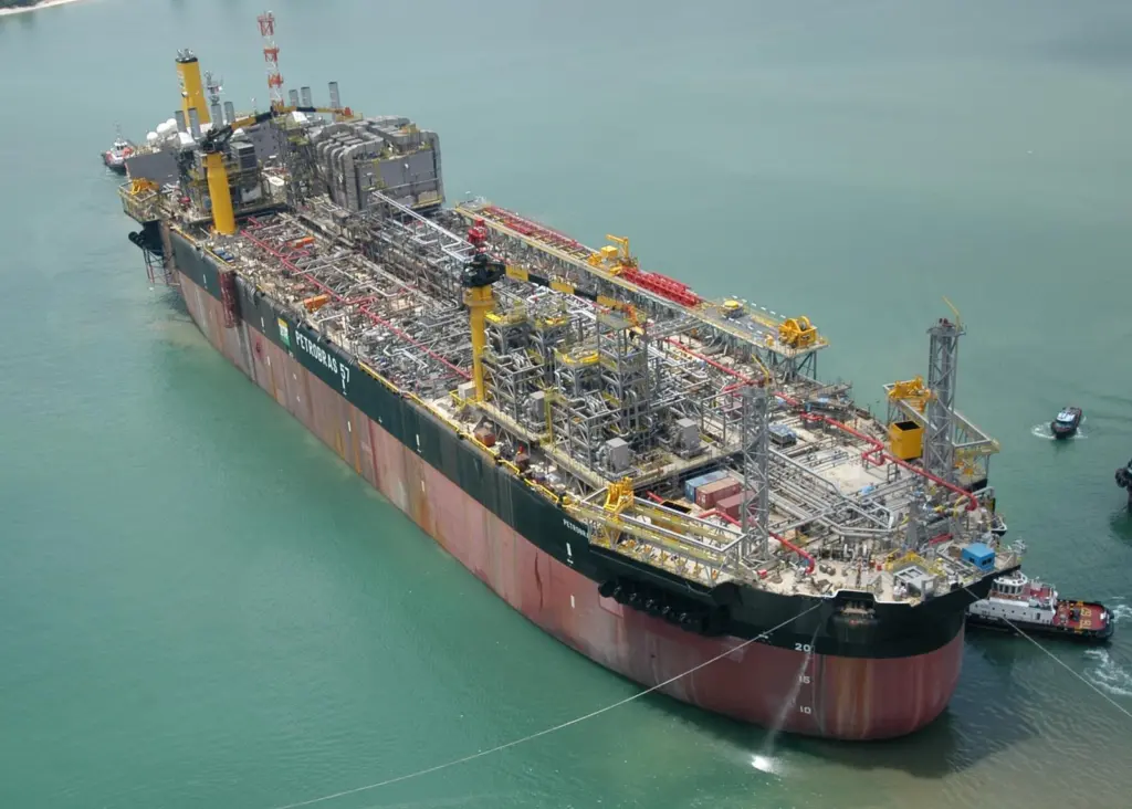 SBM’s FPSO P-57 underwent hull and marine conversion in Keppel Shipyard and is currently having its topsides installation and integration completed at Keppel’s BrasFELS yard in Brazil