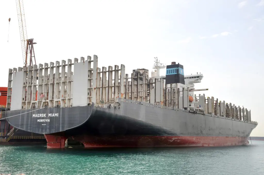 The 4,112 TEU containership Maersk Miami arrived at ASRY for major fire damage repairs