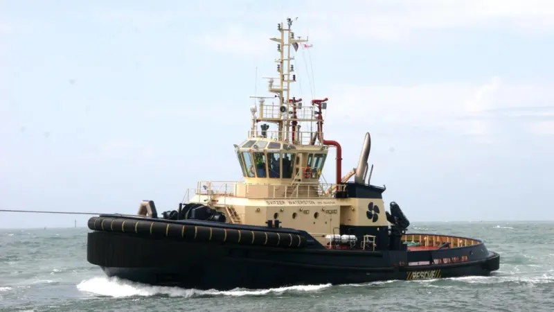 The 34m ‘Svitzer Waterston’ is one of four tugs of the same class equipped for escort duties.