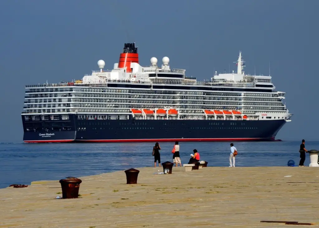 ‘Queen Elizabeth’, the new Cunarder