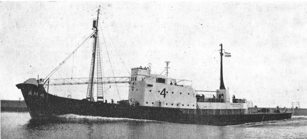 The gas turbine powered 17-knot whalecatcher ‘Robert W Vinke’ on sea trials