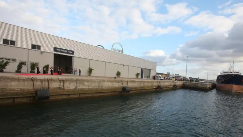 External view of MAN PrimeServ’s workshop in Las Palmas