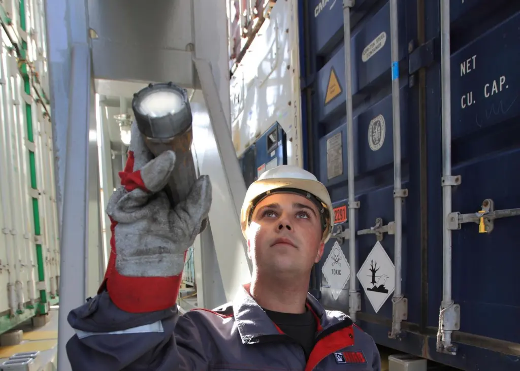 Shipowners and operators can be certain that inspections and repair services performed by Cargotec are supplied in compliance with class and statutory requirements