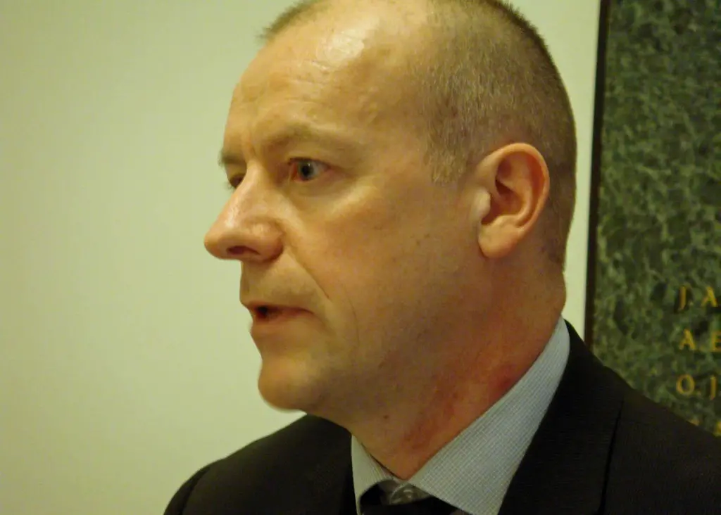 SIS CEO Per Anders Koien announcing the Van Oord contract at the Baltic Exchange in London on 16 December