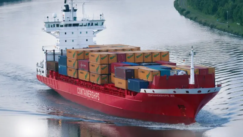 ‘Containerships VII’, first ship to receive a Wartsila scrubber for its main engine