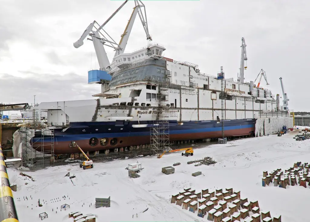 Launch of ro-pax ‘Spirit of France’ at Rauma