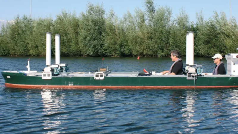 Demonstration model at Warsash showing positions of Flettner rotors