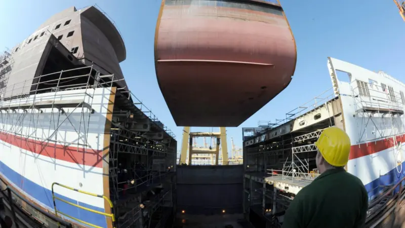 Stena sections find a good home at space-hungry Bredo.
