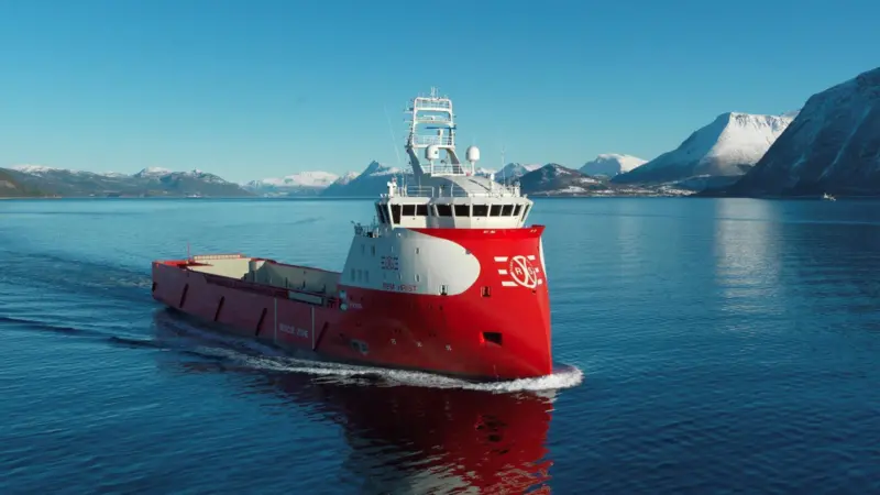 ’Rem Hrist’ on sea trials (picture: Ulstein Group and Fuglefjellet/Arild Solberg)