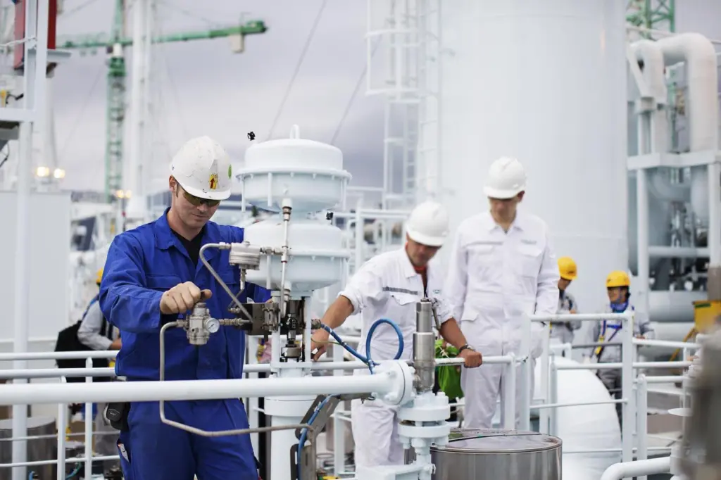 Hamworthy regasification equipment