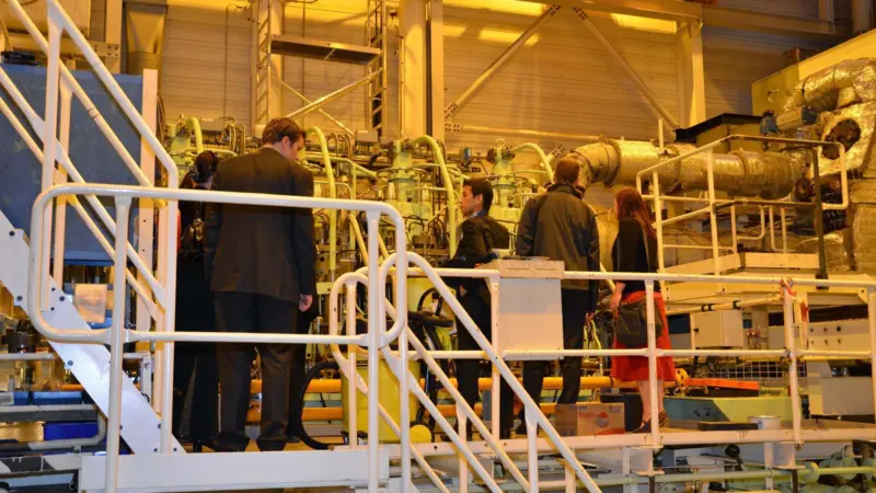 Conference delegates had the opportunity to inpect MAN Diesel's dual-fuel two-stroke research engine