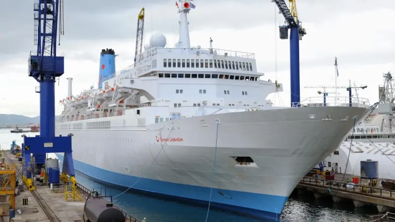 The refurbished ‘Thomson Celebration’ leaving Gibdock drydock