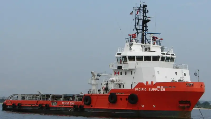 ‘Pacific Supplier’ the latest Swire Pacific Offshore AHTS to be supplied with six Solasafe sunscreens