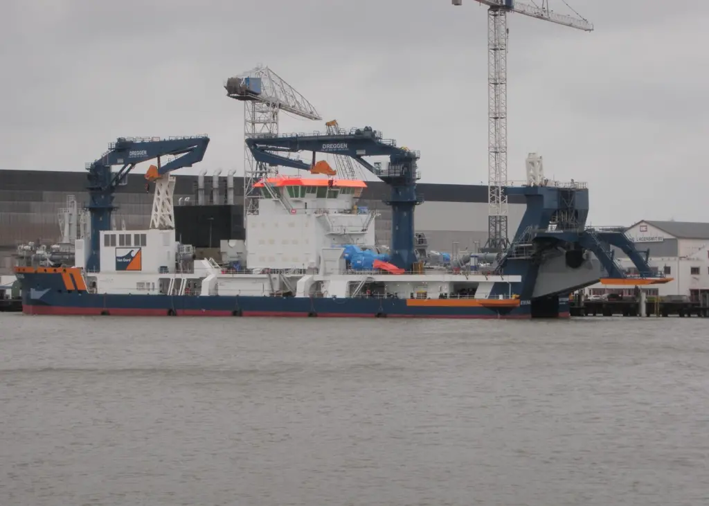 Self propelled cutter suction dredger ‘Athena’ features three Wärtsilä 6L46F engines and Wärtsilä FP propellers