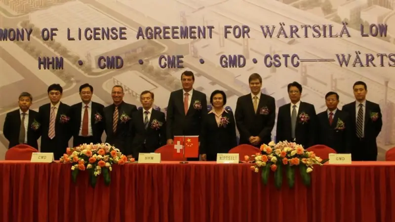 From left to right: Zhang Haisen, GM CME; Shao Yu, deputy GM CMD; Qin Wenquan, GM HHM; Andrew Stump, business manager - merchant ship power, Wärtsilä China; Urs Huwiler, license director Wärtsilä China; Martin Wernli, president Wärtsilä Switzerl...
