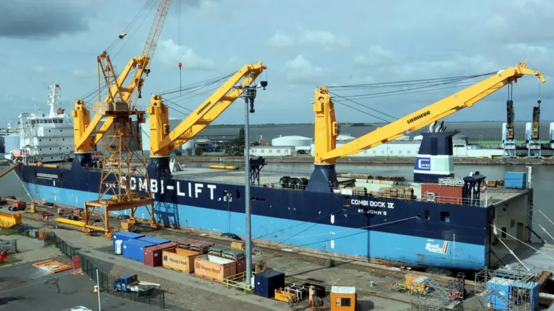 The conversion of one unusual specialist ship into another is now underway at Lloyd Werft in Bremerhaven as planned, but completion has been delayed by a fortnight, according to the yard.