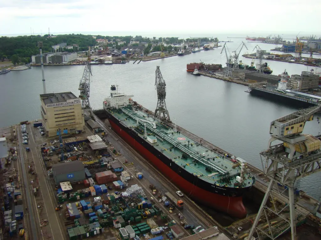 Dynacom managed tanker ‘Ice Energy’ drydocked for her first special survey
