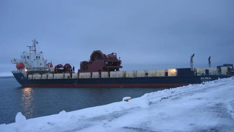Finnish operator Meriaura has ordered a new multipurpose deck carrier/heavy load vessel, derived from its 2008-built ‘Aura’, but incorporating advanced ecological features.