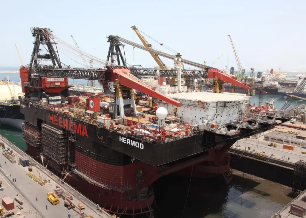 Semi-submersible crane vessel ‘Hermod’ undergoing refurbishment at Dubai
