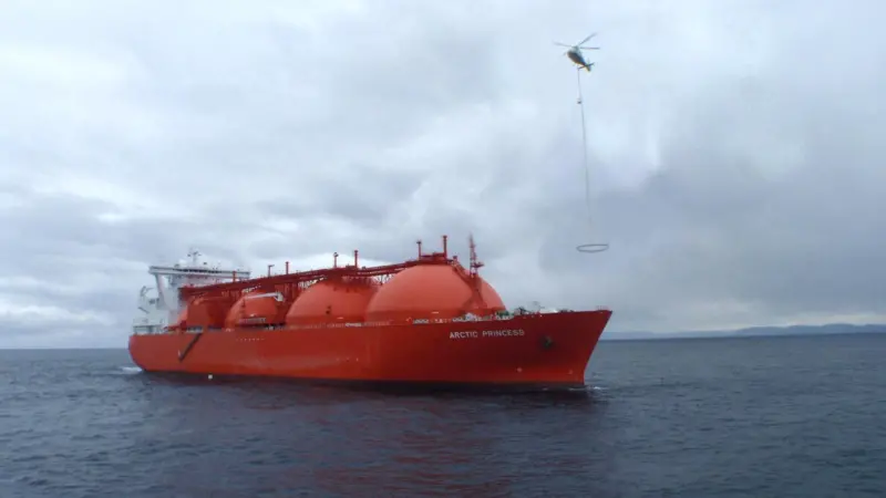 ShipArrestor helicopter trials with the ‘Arctic Princess’ LNG tanker