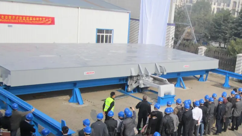 Close to 150 customers from Chinese and Japanese shipyards attended Cargotec’s first full-scale MacRack demonstrations, which were held in Nantong