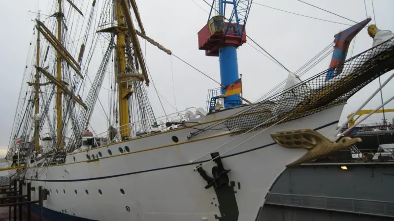 ‘Gorch Fock’ at Lindenau: now moved to Elsfleth