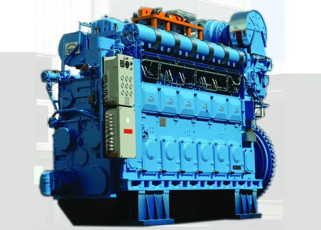 MAN 32/40 four-stroke engine