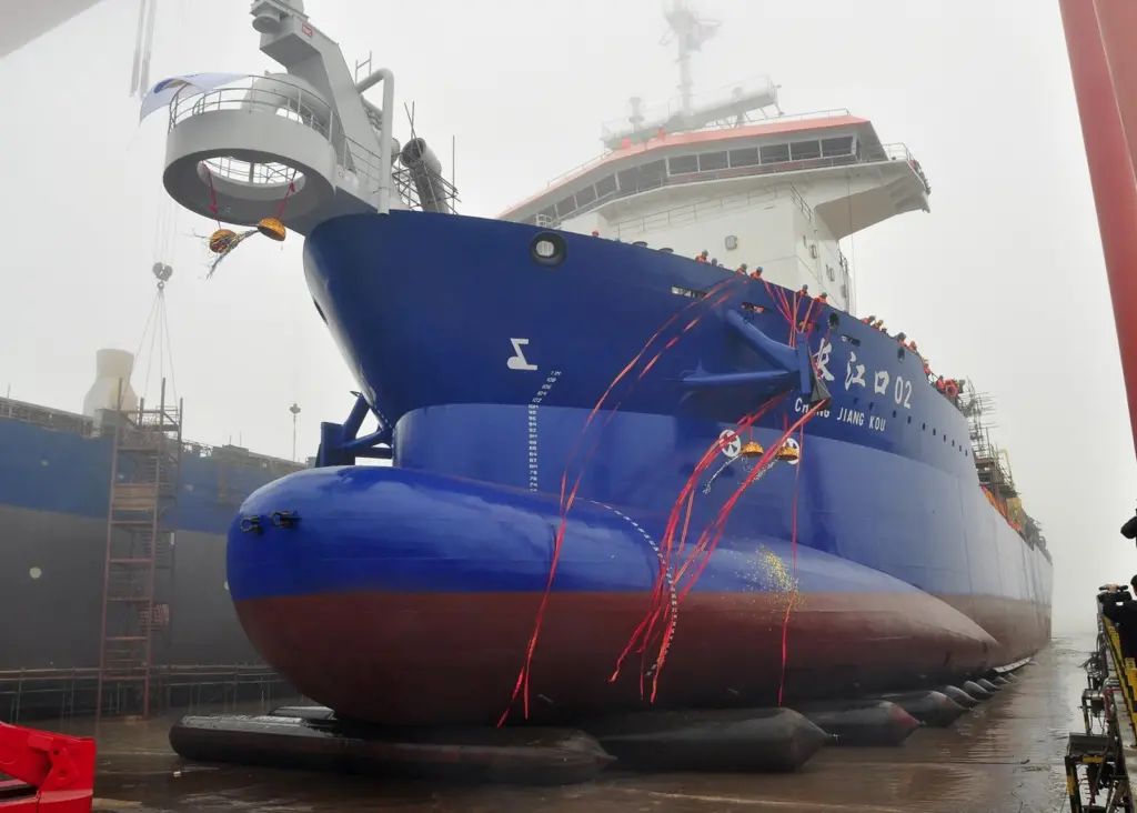 Trailing suction hopper dredger Chang Jiang Kou 02 has been launched in China by IHC Dredgers