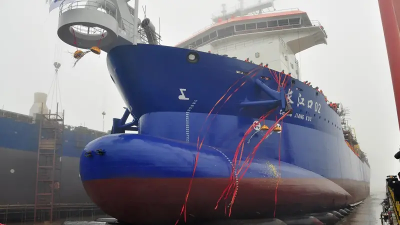 Trailing suction hopper dredger Chang Jiang Kou 02 has been launched in China by IHC Dredgers