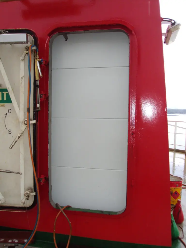 External view of door leading to the citadel showing the SPS protection panels