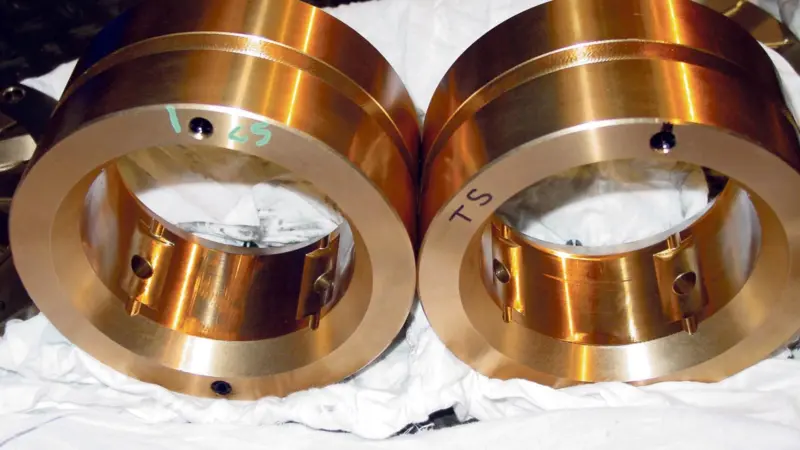 No signs of wear or deformation were visible on the cut-out turbocharger's journal bearings after four months of operation.