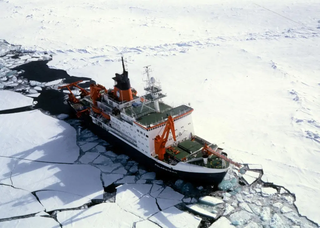 Ice class vessels are operating in dangerous and environmentally-sensitive areas so comprehensive rules are essential (Germanischer Lloyd)