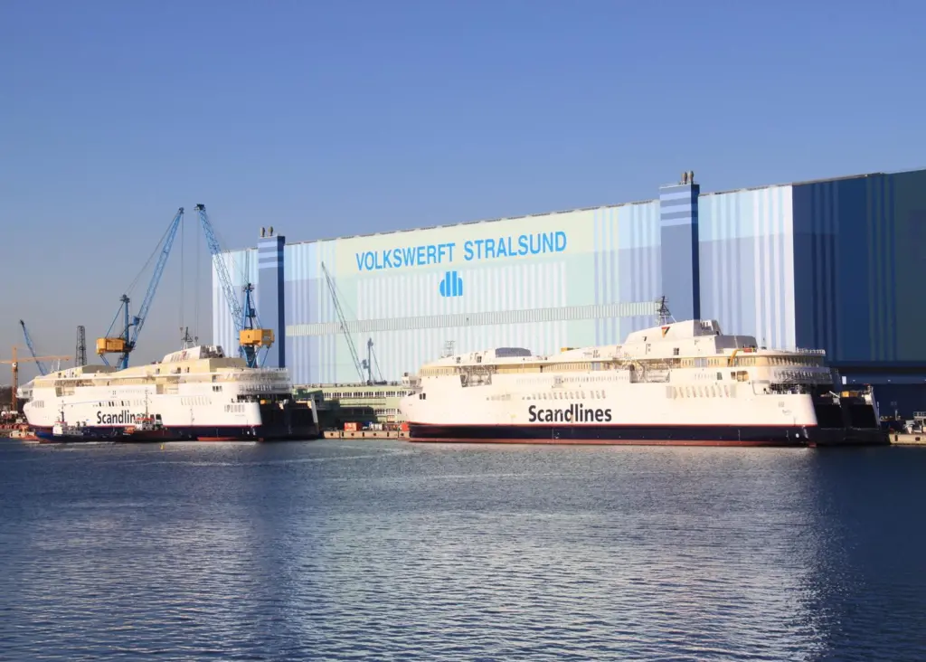 ‘Berlin’ and ‘Copenhagen’ still waiting in Stralsund