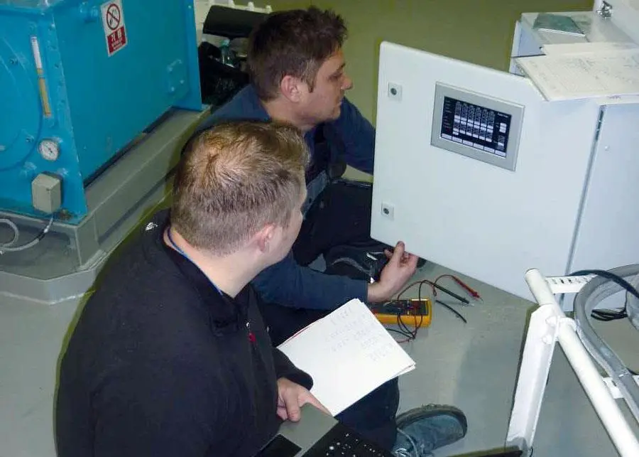 Installation of BIMS on board the ‘Titania’